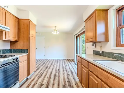 1142 NE 188th Place Portland OR 97230