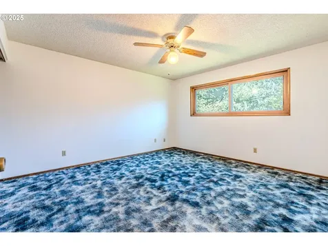 1142 NE 188th Place Portland OR 97230