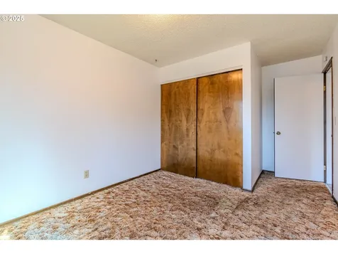 1142 NE 188th Place Portland OR 97230