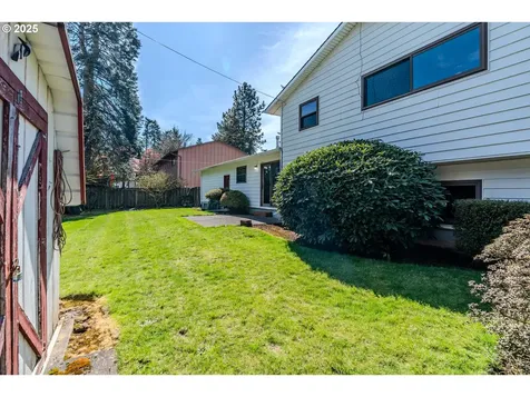 1142 NE 188th Place Portland OR 97230