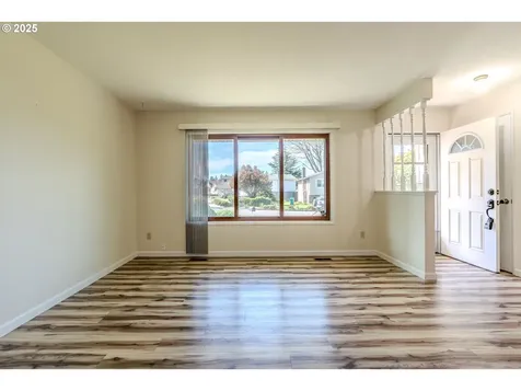 1142 NE 188th Place Portland OR 97230