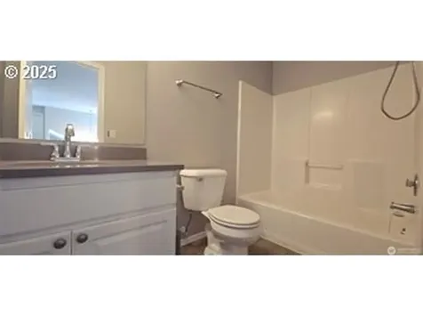 1712 SE 185th Place Vancouver WA 98683