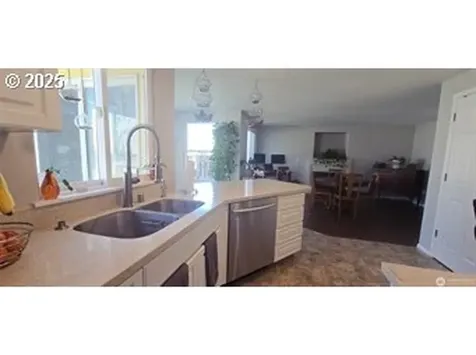 1712 SE 185th Place Vancouver WA 98683