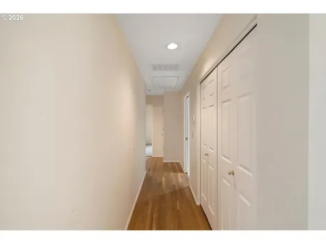 2016 SE 158th Loop Vancouver WA 98683