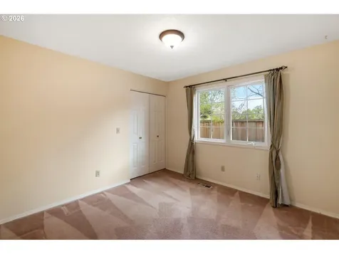 2016 SE 158th Loop Vancouver WA 98683