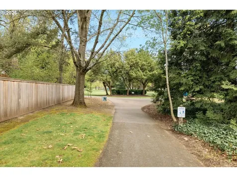2016 SE 158th Loop Vancouver WA 98683