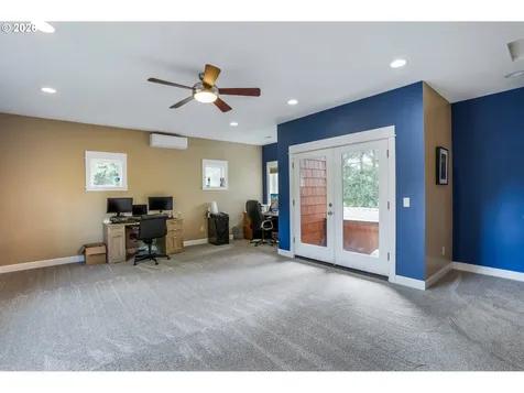 2266 Ironwood Street Eugene OR 97401