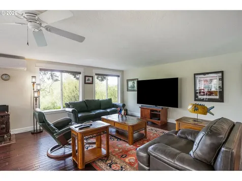 2266 Ironwood Street Eugene OR 97401