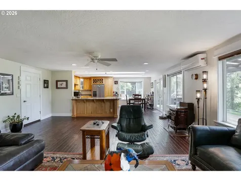 2266 Ironwood Street Eugene OR 97401