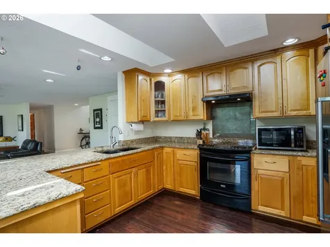 2266 Ironwood Street Eugene OR 97401
