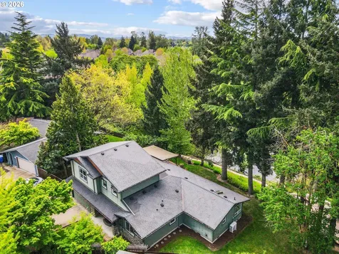 2266 Ironwood Street Eugene OR 97401