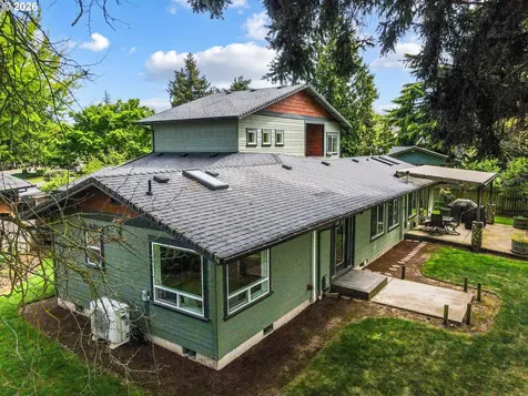 2266 Ironwood Street Eugene OR 97401