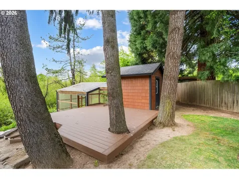 2266 Ironwood Street Eugene OR 97401