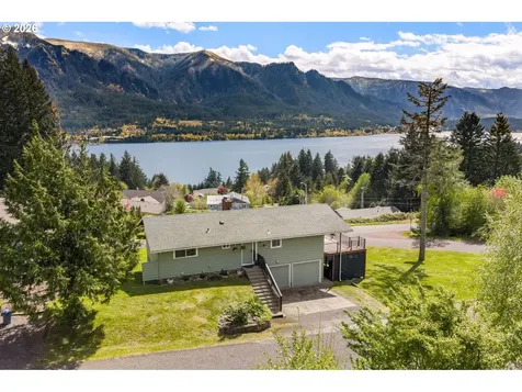 270 NE Wisteria Way Stevenson WA 98648