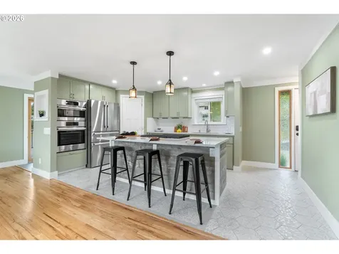 270 NE Wisteria Way Stevenson WA 98648