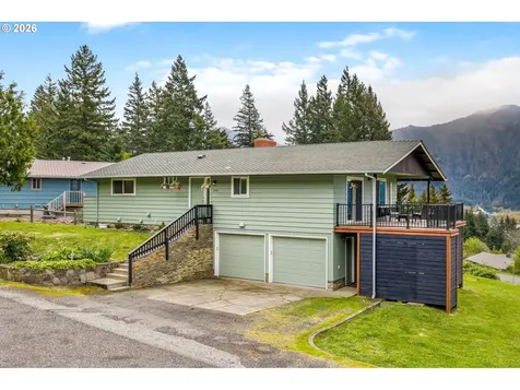 270 NE Wisteria Way Stevenson WA 98648