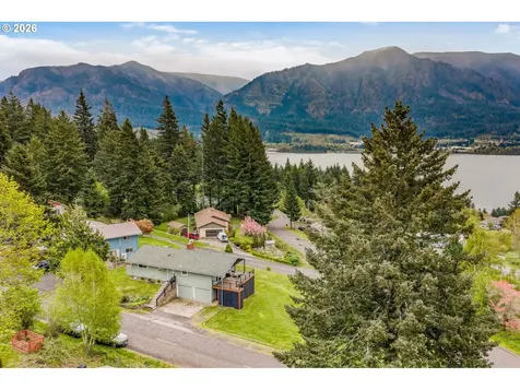 270 NE Wisteria Way Stevenson WA 98648