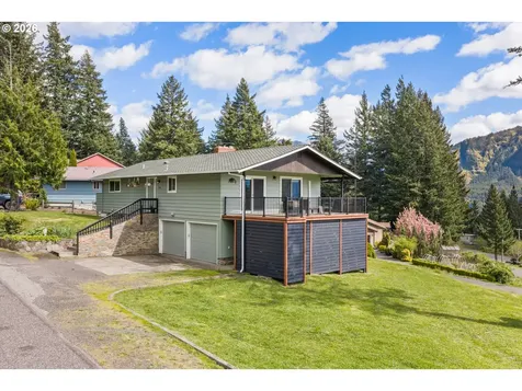270 NE Wisteria Way Stevenson WA 98648
