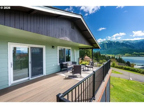 270 NE Wisteria Way Stevenson WA 98648