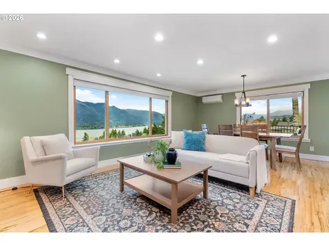 270 NE Wisteria Way Stevenson WA 98648
