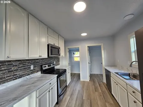 340 17th Avenue Longview WA 98632
