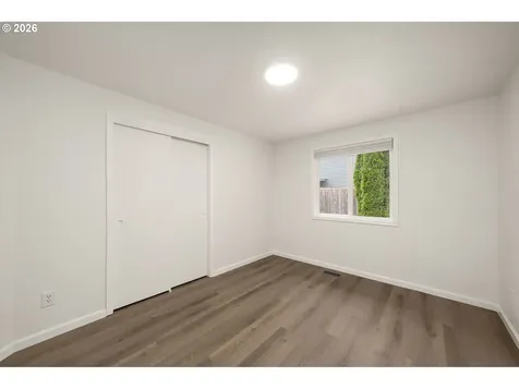 2038 SE Village Court Hillsboro OR 97123