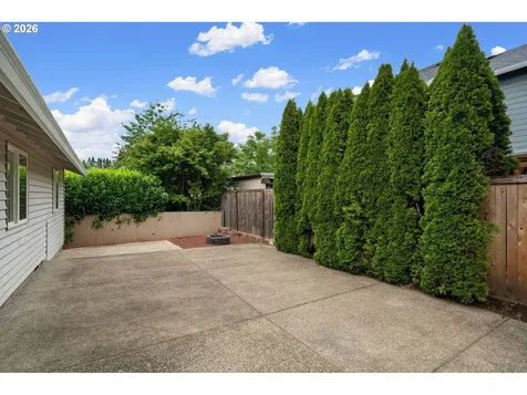 2038 SE Village Court Hillsboro OR 97123