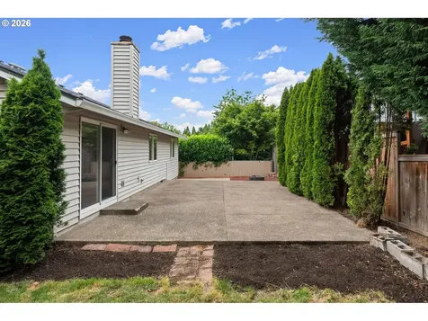 2038 SE Village Court Hillsboro OR 97123