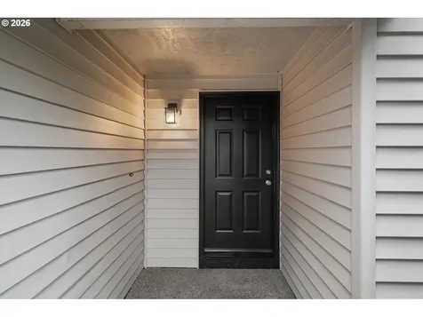 2038 SE Village Court Hillsboro OR 97123