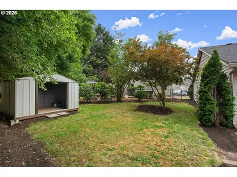 2038 SE Village Court Hillsboro OR 97123