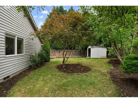 2038 SE Village Court Hillsboro OR 97123