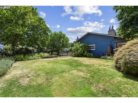 1545 SE 129th Avenue Portland OR 97233