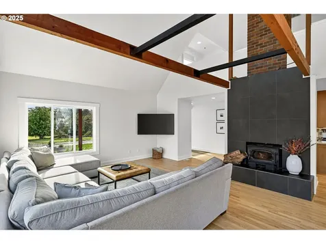 13162 NW Mcnamee Road Portland OR 97231