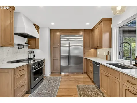 13162 NW Mcnamee Road Portland OR 97231