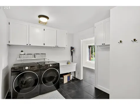 13162 NW Mcnamee Road Portland OR 97231