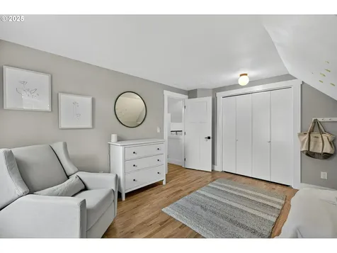 13162 NW Mcnamee Road Portland OR 97231