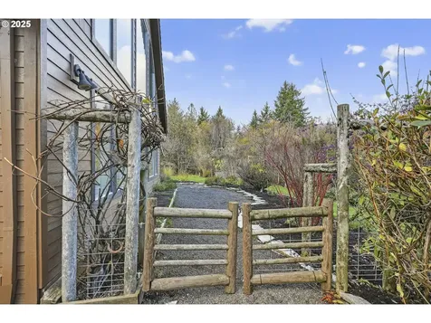13162 NW Mcnamee Road Portland OR 97231