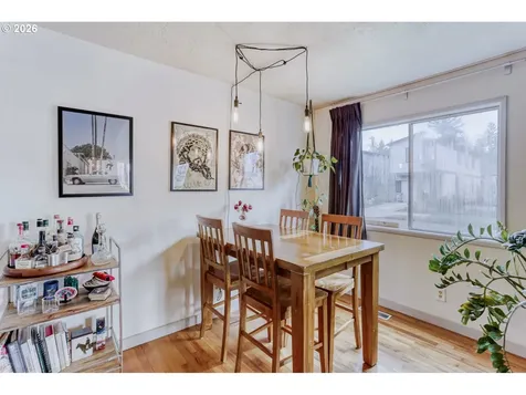 5108 SE Insley Street Portland OR 97206
