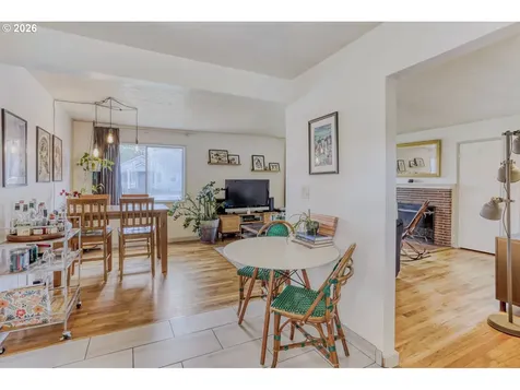 5108 SE Insley Street Portland OR 97206