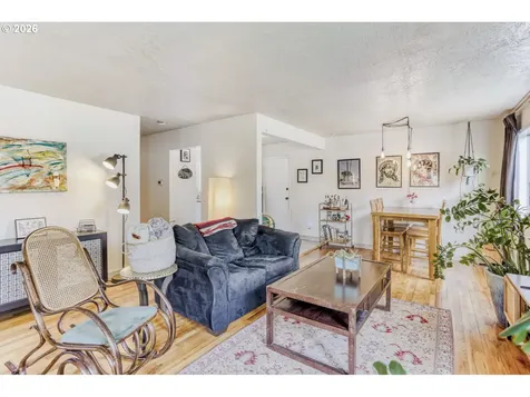 5108 SE Insley Street Portland OR 97206