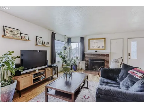 5108 SE Insley Street Portland OR 97206