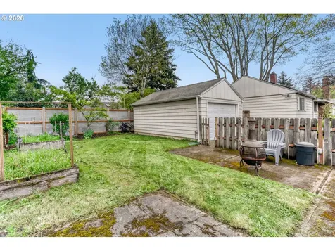 5108 SE Insley Street Portland OR 97206