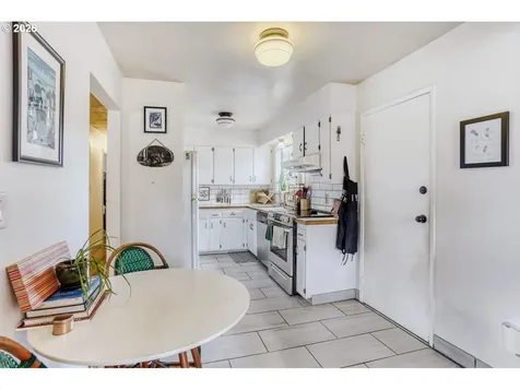 5108 SE Insley Street Portland OR 97206