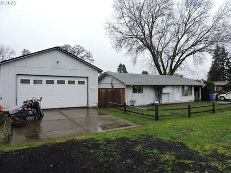 1316 S Beech Street Cornelius OR 97113