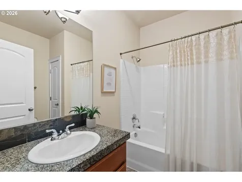 104 NW 104th Circle Vancouver WA 98685