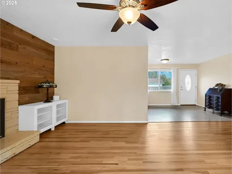 1530 SE 10th Street Gresham OR 97080