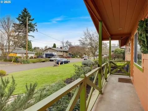 1530 SE 10th Street Gresham OR 97080