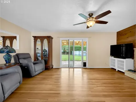 1530 SE 10th Street Gresham OR 97080