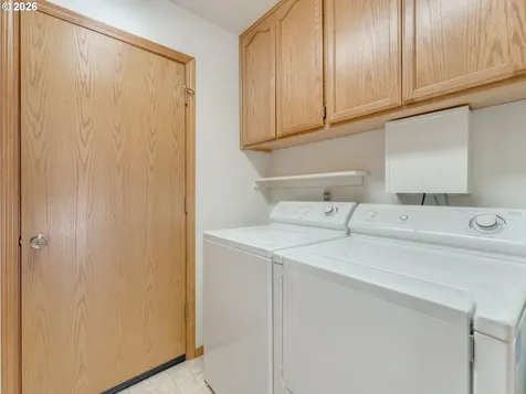 885 SE Rachel Court Dallas OR 97338