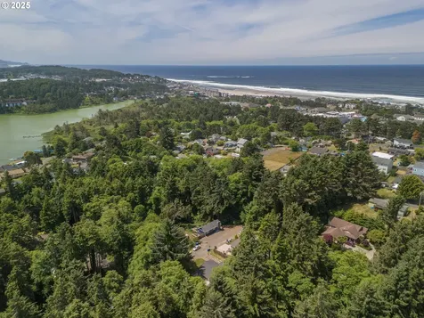 1910 NE 12th Street Lincoln City OR 97367